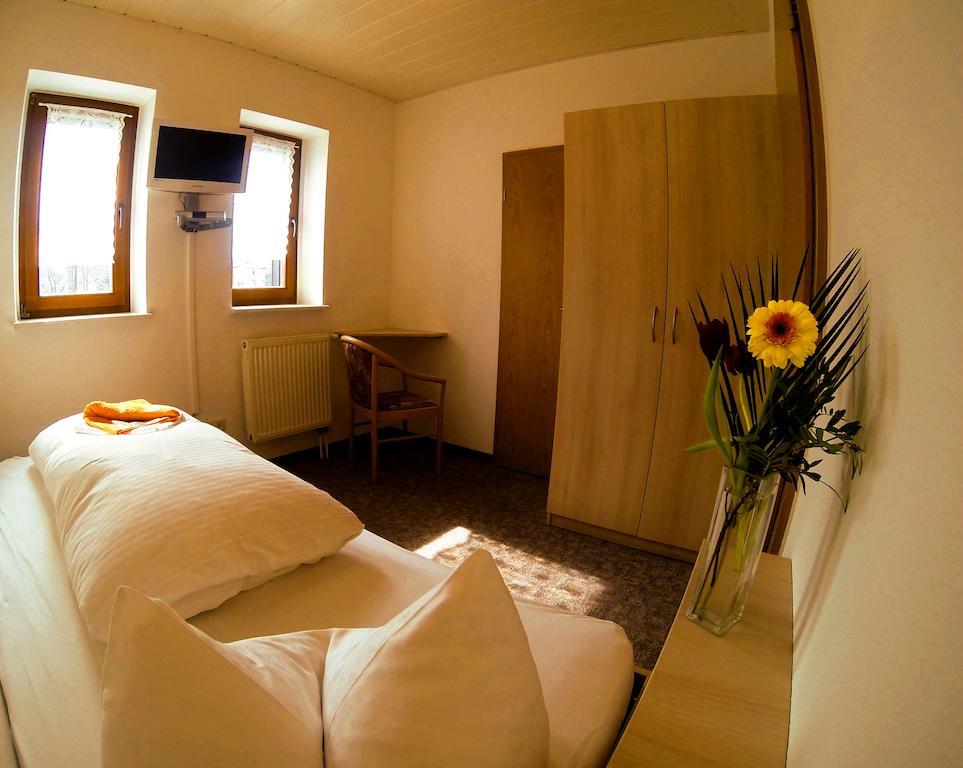 Landgasthof "Am Park" Rottendorf 部屋 写真